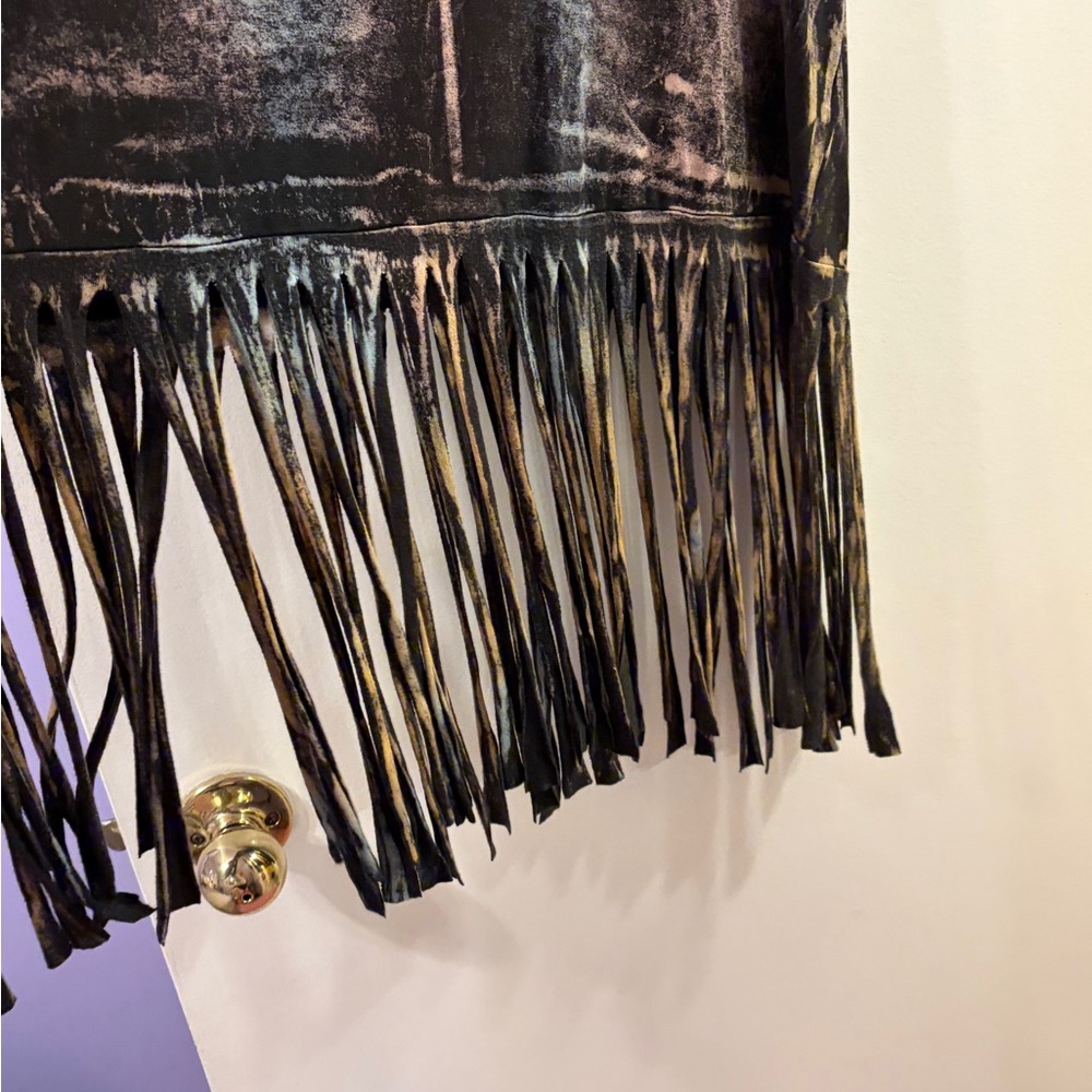 Black and Tan Fringe Sleeveless Top - Picture 3 of 6